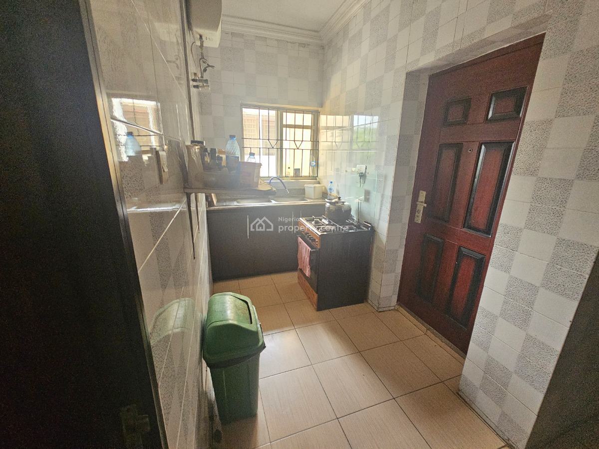 3 Bedroom Apartment, Off Admiralty Road, Lekki Phase 1, Lekki, Lagos, Flat / Apartment for Rent