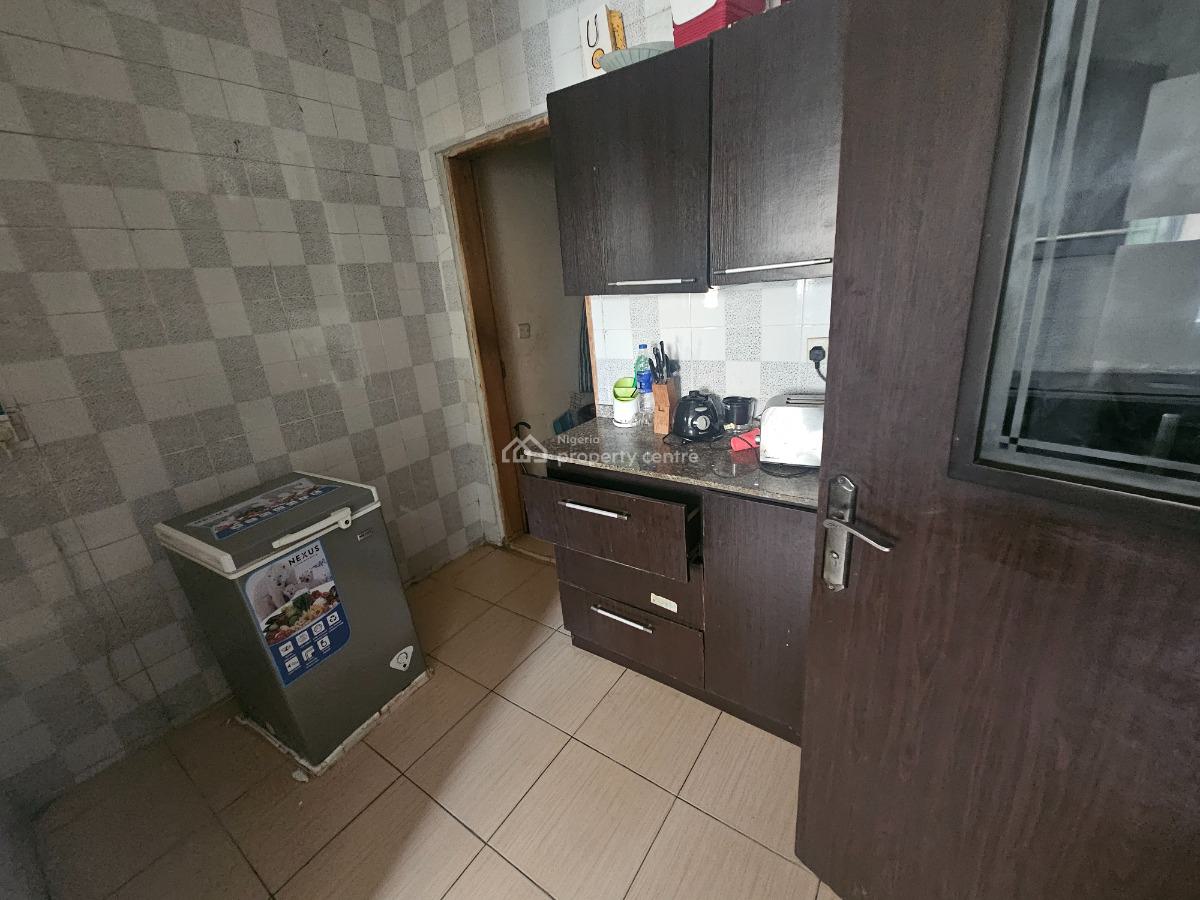 3 Bedroom Apartment, Off Admiralty Road, Lekki Phase 1, Lekki, Lagos, Flat / Apartment for Rent