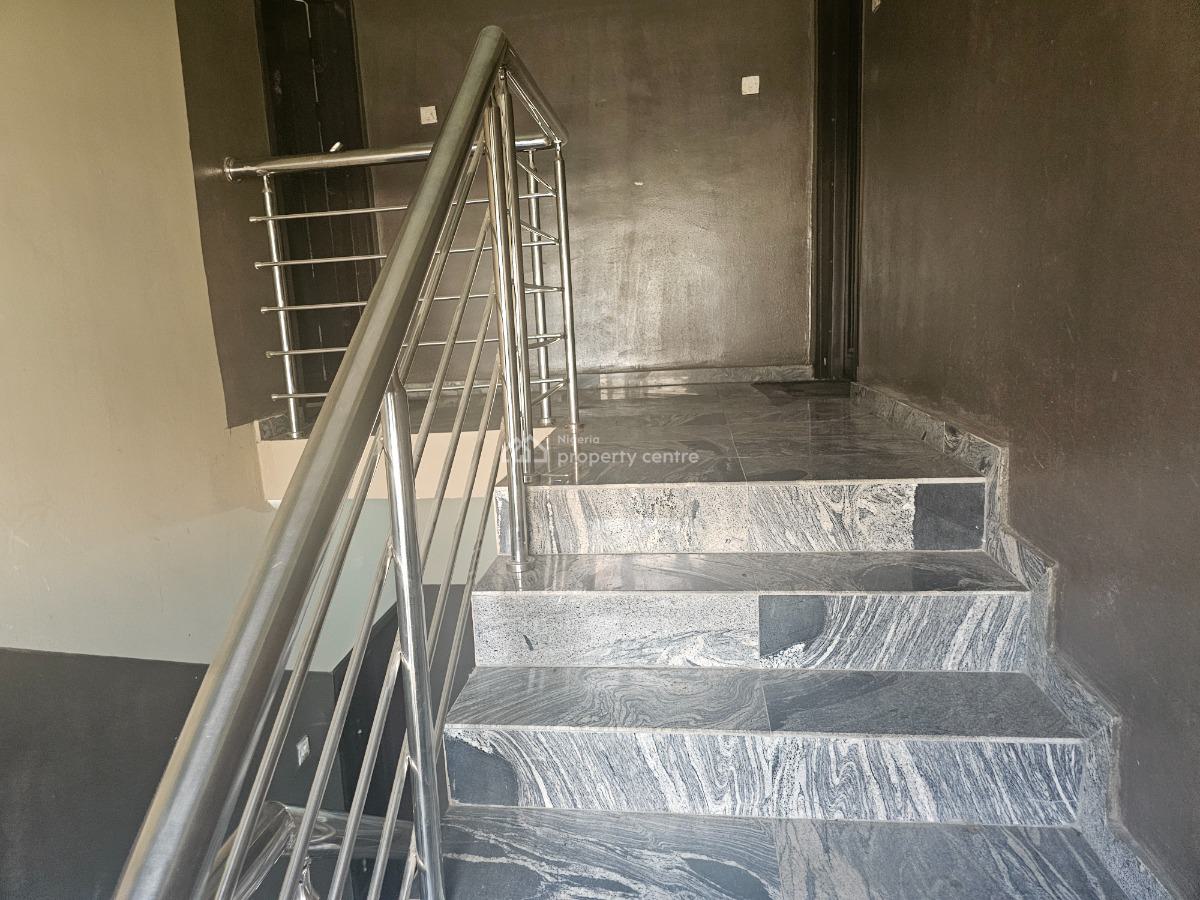 3 Bedroom Apartment, Off Admiralty Road, Lekki Phase 1, Lekki, Lagos, Flat / Apartment for Rent