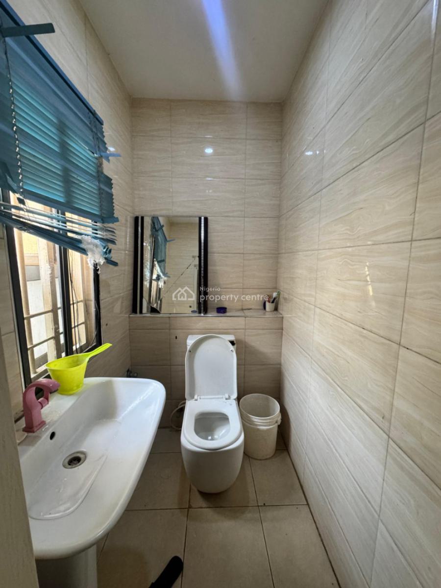 Exquisite Massive 3 Bedroom Apartment, Life Camp, Abuja, Flat / Apartment for Sale