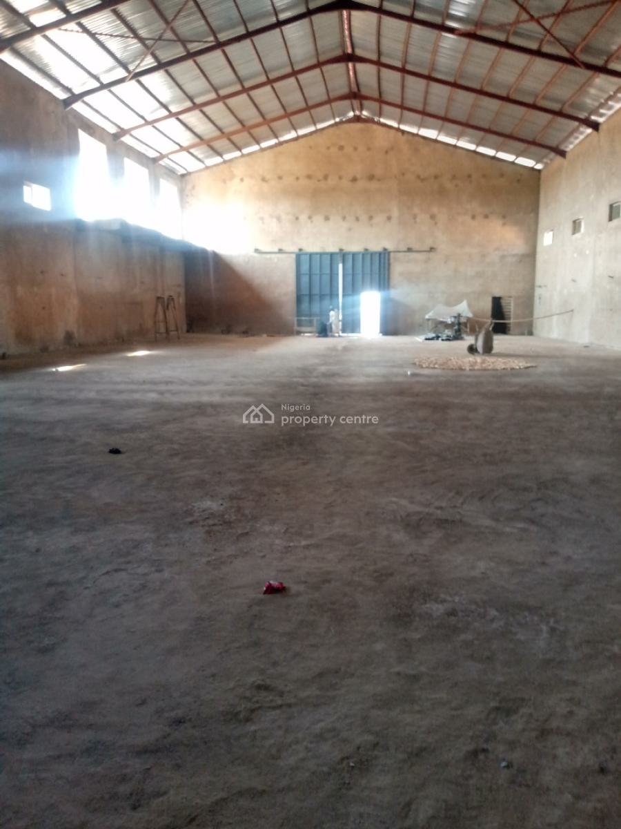Newly Built Warehouse, Kubwa Deidei Expressway, Kubwa, Abuja, Warehouse for Rent