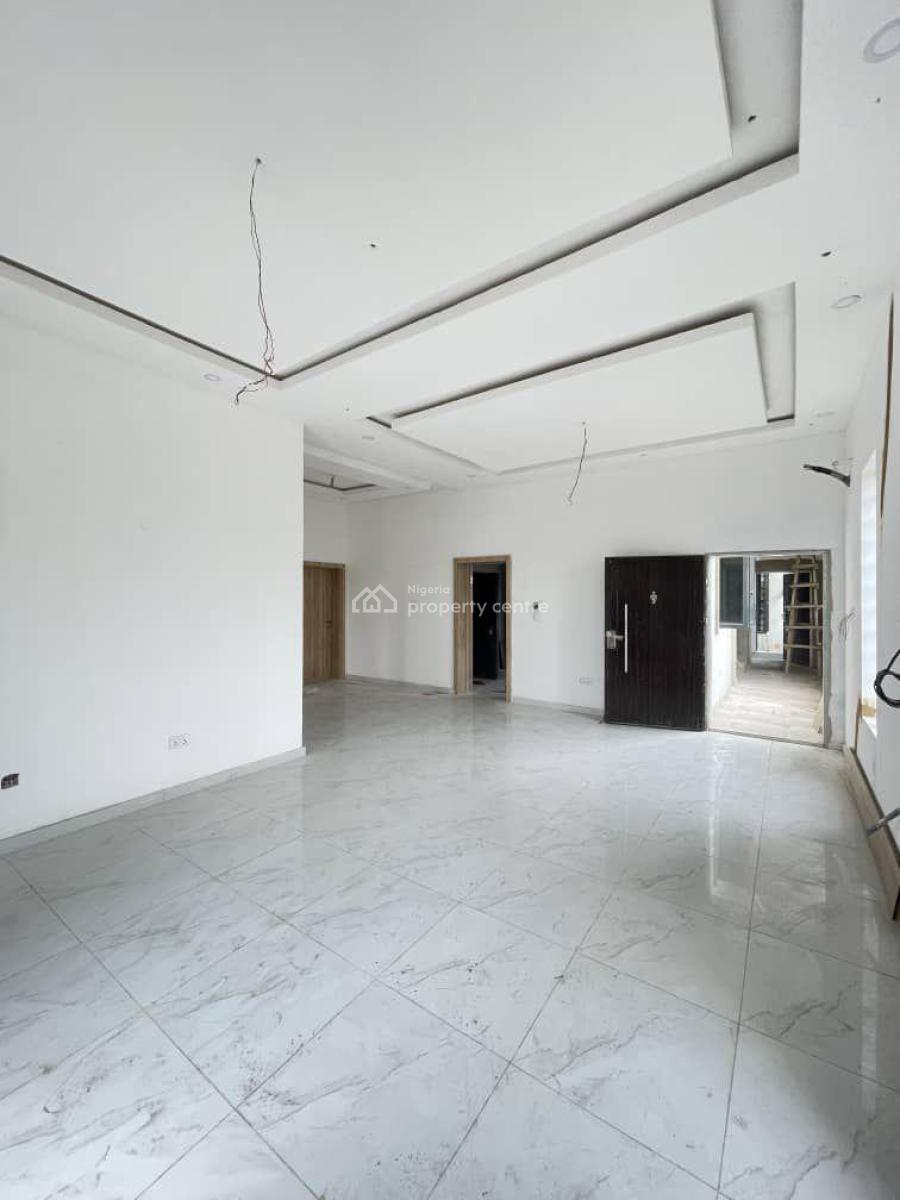 Astonishing 3 Bedroom Apartment with Bq, Yaba, Lagos, Block of Flats for Sale