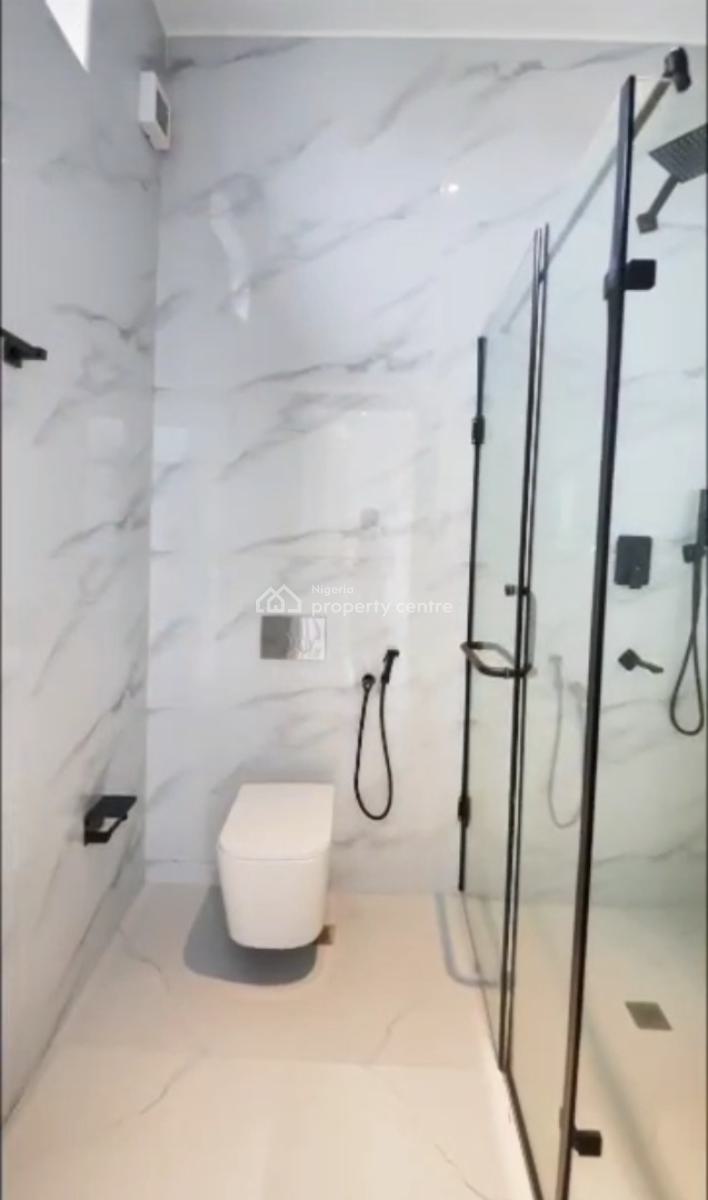 5 Bedroom Fully Detached Parking Space: 14 to 15 Cars Land Size: 603 S, Lakeview Park2 Estate. Orchid Road, Lekki, Lagos, Detached Duplex for Sale