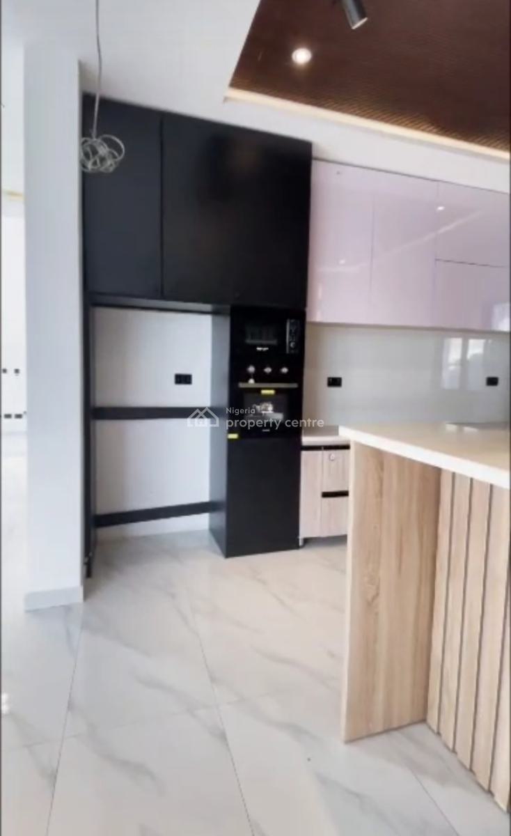 5 Bedroom Fully Detached Parking Space: 14 to 15 Cars Land Size: 603 S, Lakeview Park2 Estate. Orchid Road, Lekki, Lagos, Detached Duplex for Sale