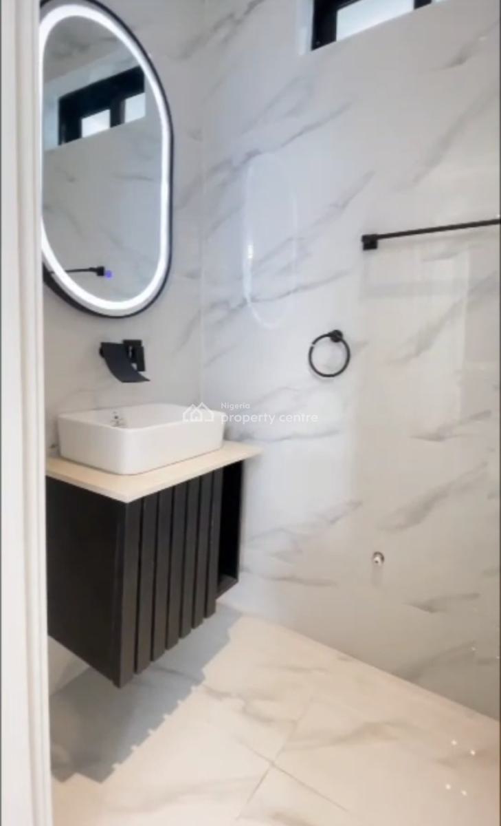 5 Bedroom Fully Detached Parking Space: 14 to 15 Cars Land Size: 603 S, Lakeview Park2 Estate. Orchid Road, Lekki, Lagos, Detached Duplex for Sale