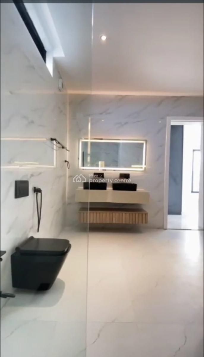 5 Bedroom Fully Detached Parking Space: 14 to 15 Cars Land Size: 603 S, Lakeview Park2 Estate. Orchid Road, Lekki, Lagos, Detached Duplex for Sale