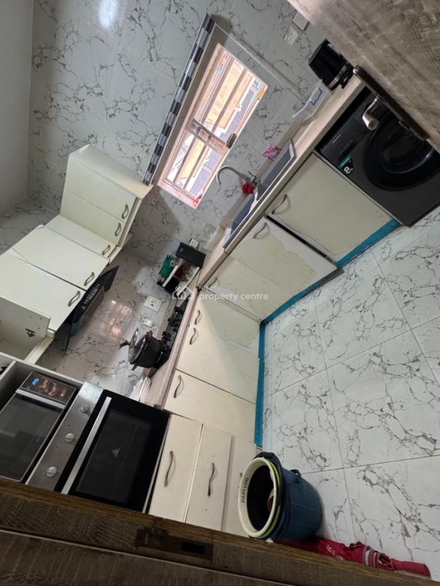 Furnished Shared Room  with 24 Hours Light, Orchid Road, Lekki, Lagos, Flat / Apartment for Rent