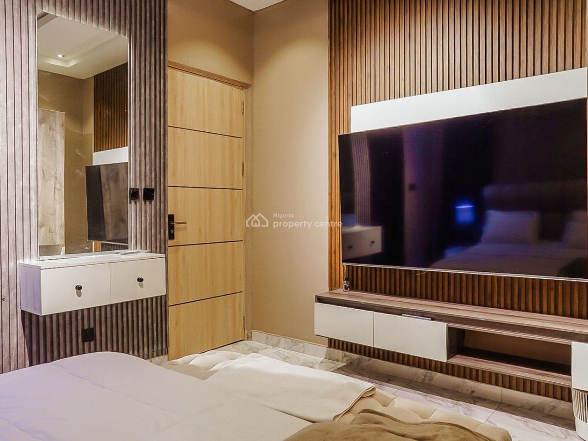 My Luxury 1bedroom Waterfront Apartment with Swimming Pool, Gym, Snook, Lekki Phase 1, Lekki, Lagos, Flat / Apartment Short Let