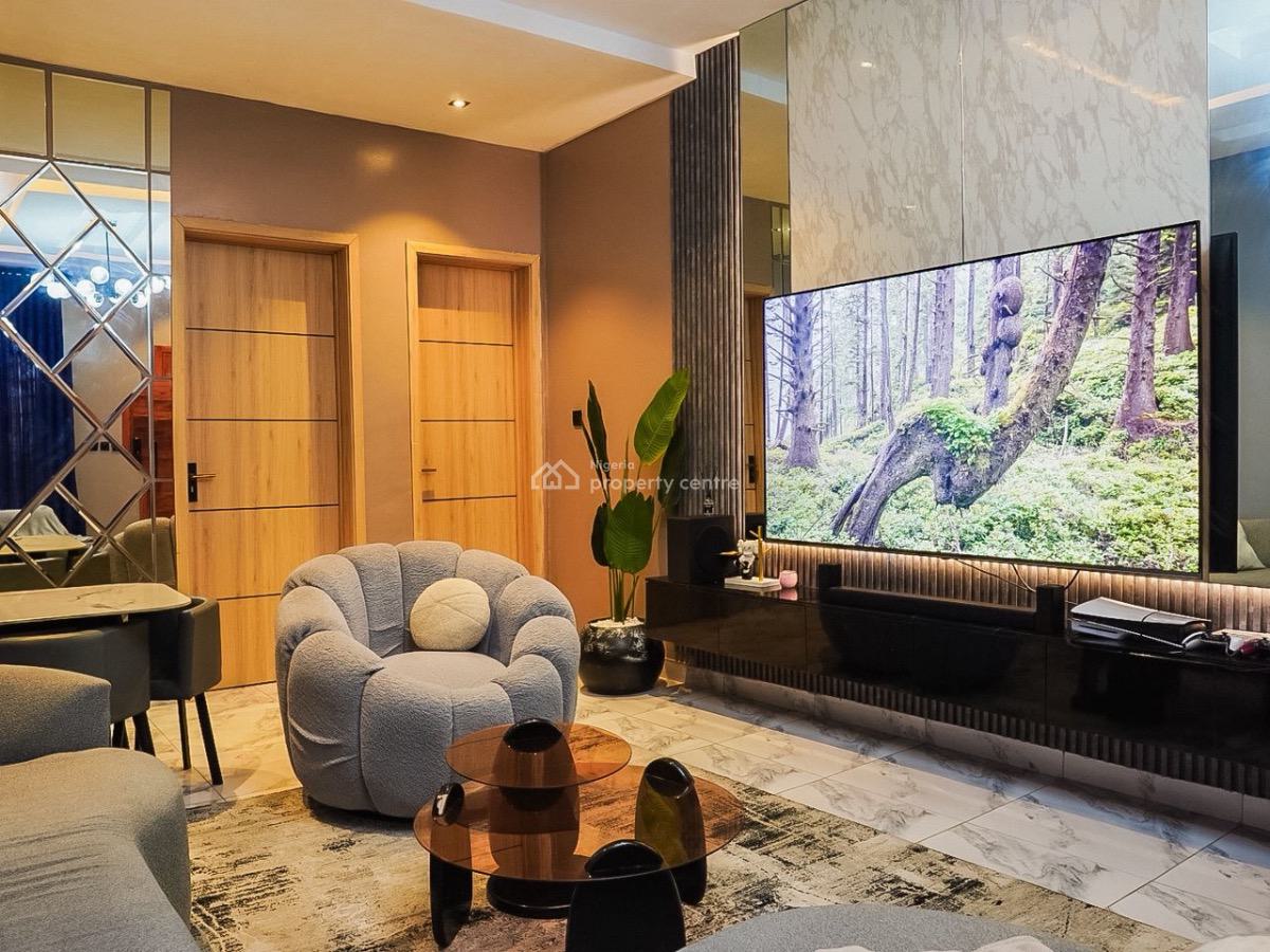 My Luxury 1bedroom Waterfront Apartment with Swimming Pool, Gym, Snook, Lekki Phase 1, Lekki, Lagos, Flat / Apartment Short Let