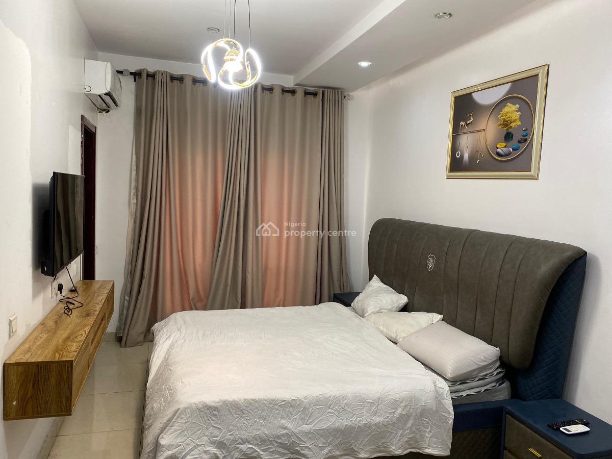 Fully Furnished 2 Bedroom Penthouse, Lekki Phase 1, Lekki, Lagos, Flat / Apartment for Rent