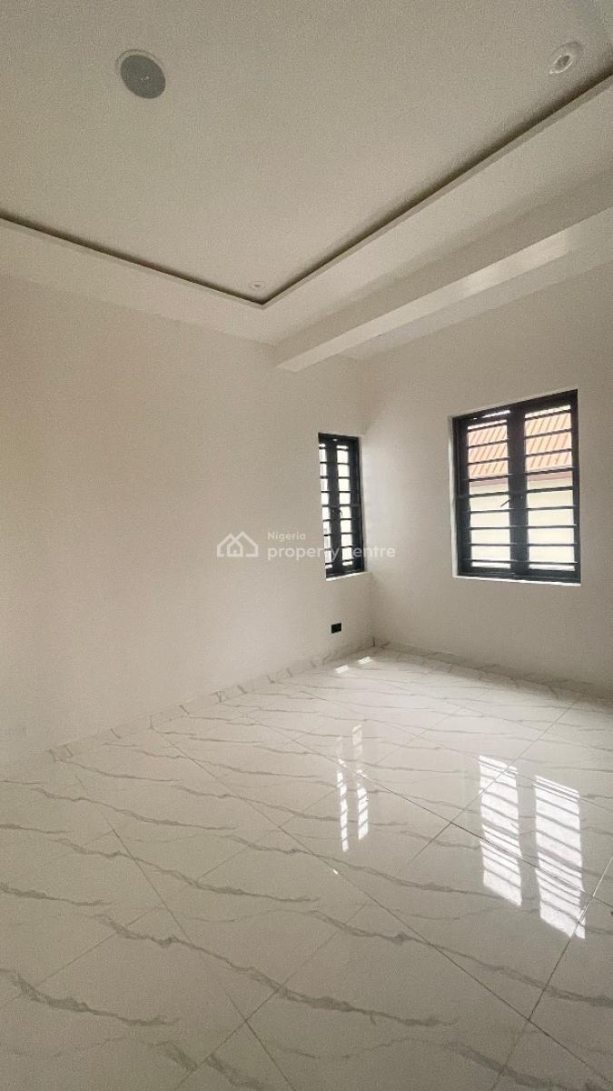 Affordable 2 Bedroom Serviced Home, Lekki Phase 1, Lekki, Lagos, Flat / Apartment for Sale