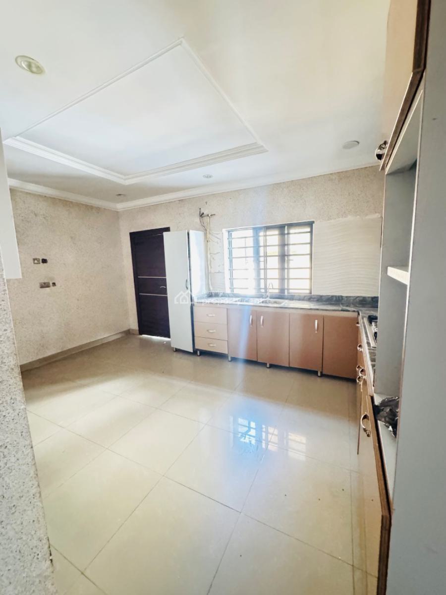 Massive, Spacious 4 Bedroom Semi Detached Duplex, Chevron, Lekki, Lagos, Detached Duplex for Rent