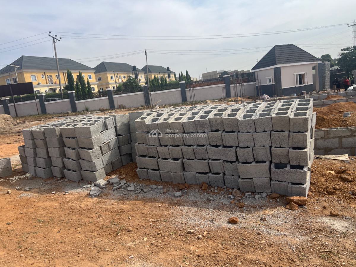 3 Bedrooms with a Bq, Just Along The Tarred Road By Firs, Fo1 Layout, Kubwa, Abuja, Terraced Duplex for Sale