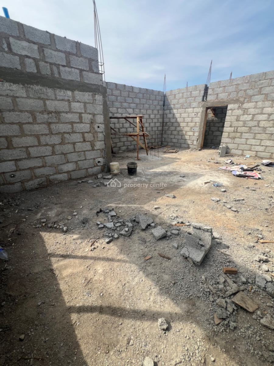 3 Bedrooms with a Bq, Just Along The Tarred Road By Firs, Fo1 Layout, Kubwa, Abuja, Terraced Duplex for Sale