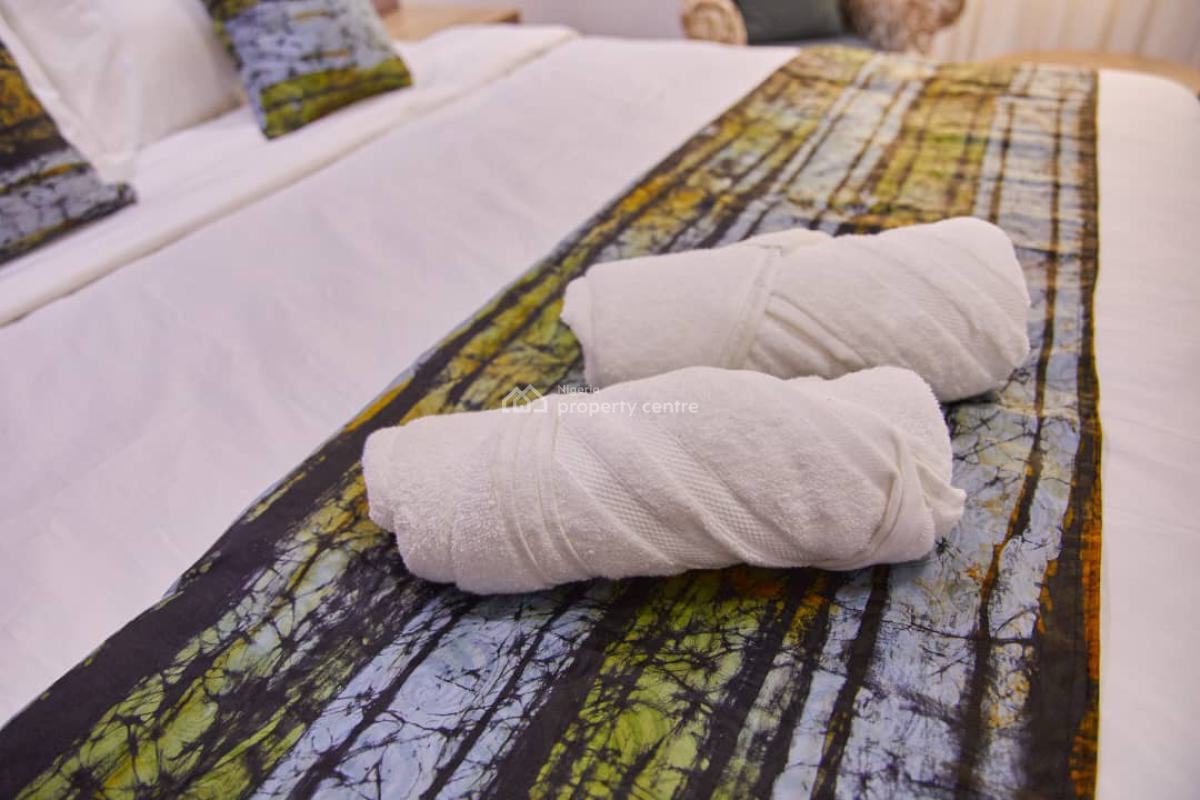 Minimalist Studio Apartment, Adeola Ajayi Crescent Off Oludegun Avenue, Mafoluku, Oshodi, Lagos, Self Contain (single Rooms) Short Let