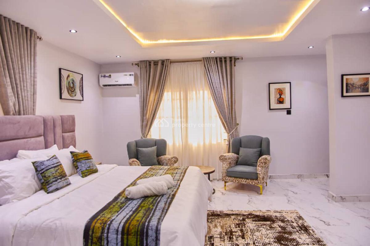 Minimalist Studio Apartment, Adeola Ajayi Crescent Off Oludegun Avenue, Mafoluku, Oshodi, Lagos, Self Contain (single Rooms) Short Let