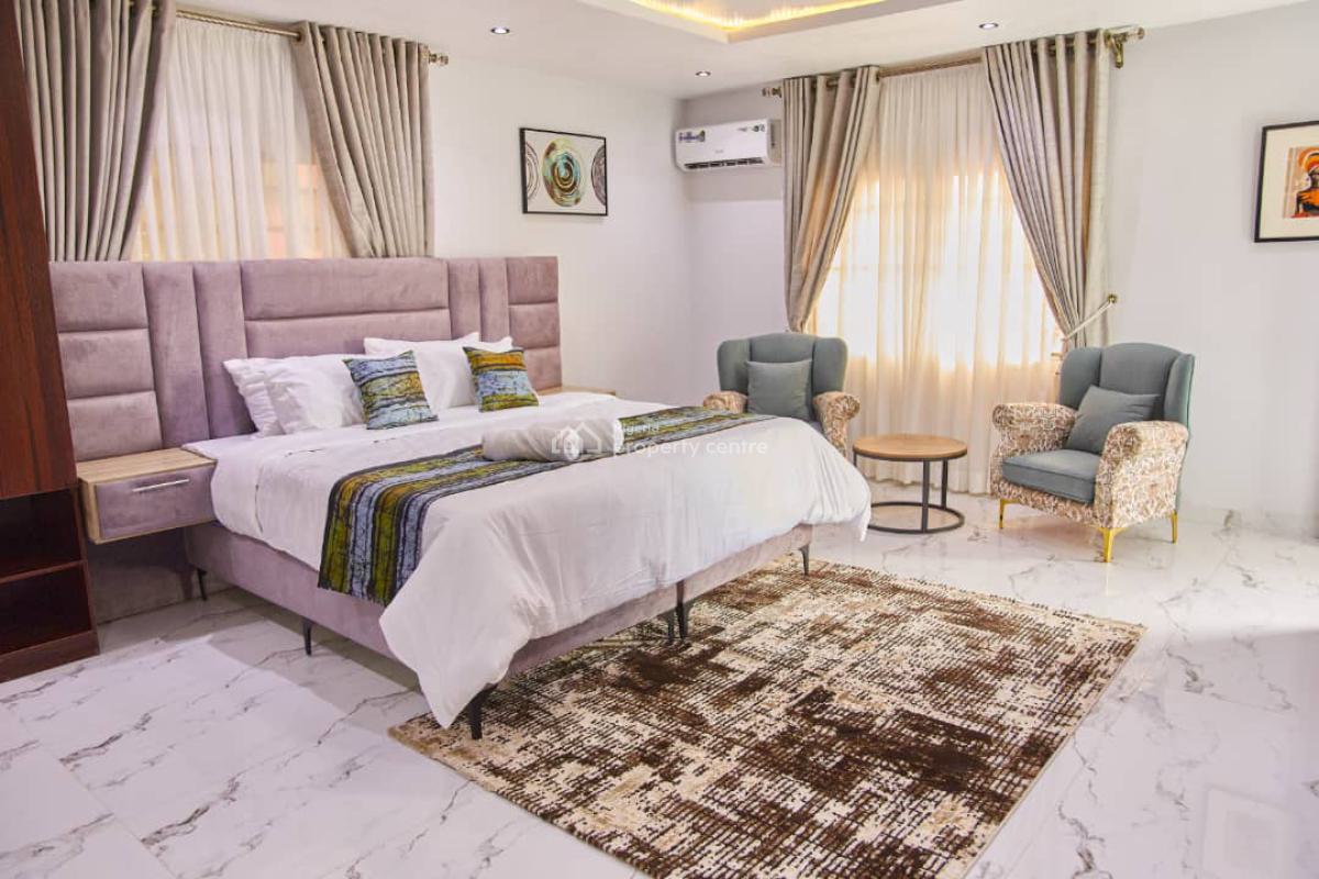 Minimalist Studio Apartment, Adeola Ajayi Crescent Off Oludegun Avenue, Mafoluku, Oshodi, Lagos, Self Contain (single Rooms) Short Let