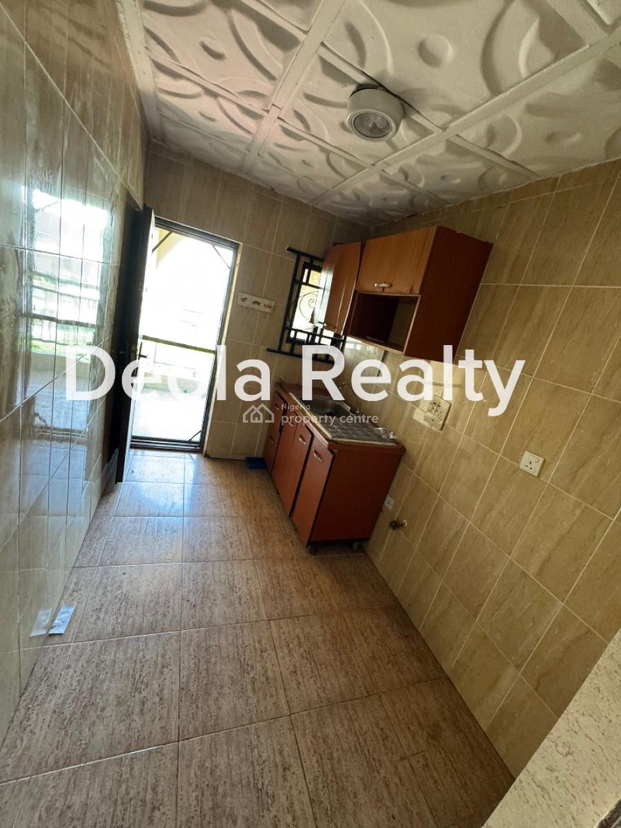 a Spacious 1 Bedroom Apartment with Two Balconies (upstair), Admiralty Road, Lekki Phase 1, Lekki, Lagos, Mini Flat (room and Parlour) for Rent