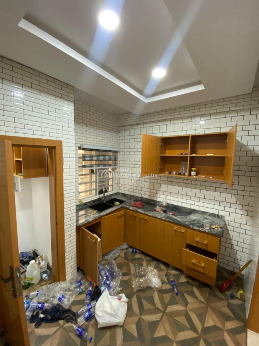 Lovely 2 Bedroom Apartment in a Secured Estate, Agungi, Lekki, Lagos, Agungi, Lekki, Lagos, Flat / Apartment for Rent