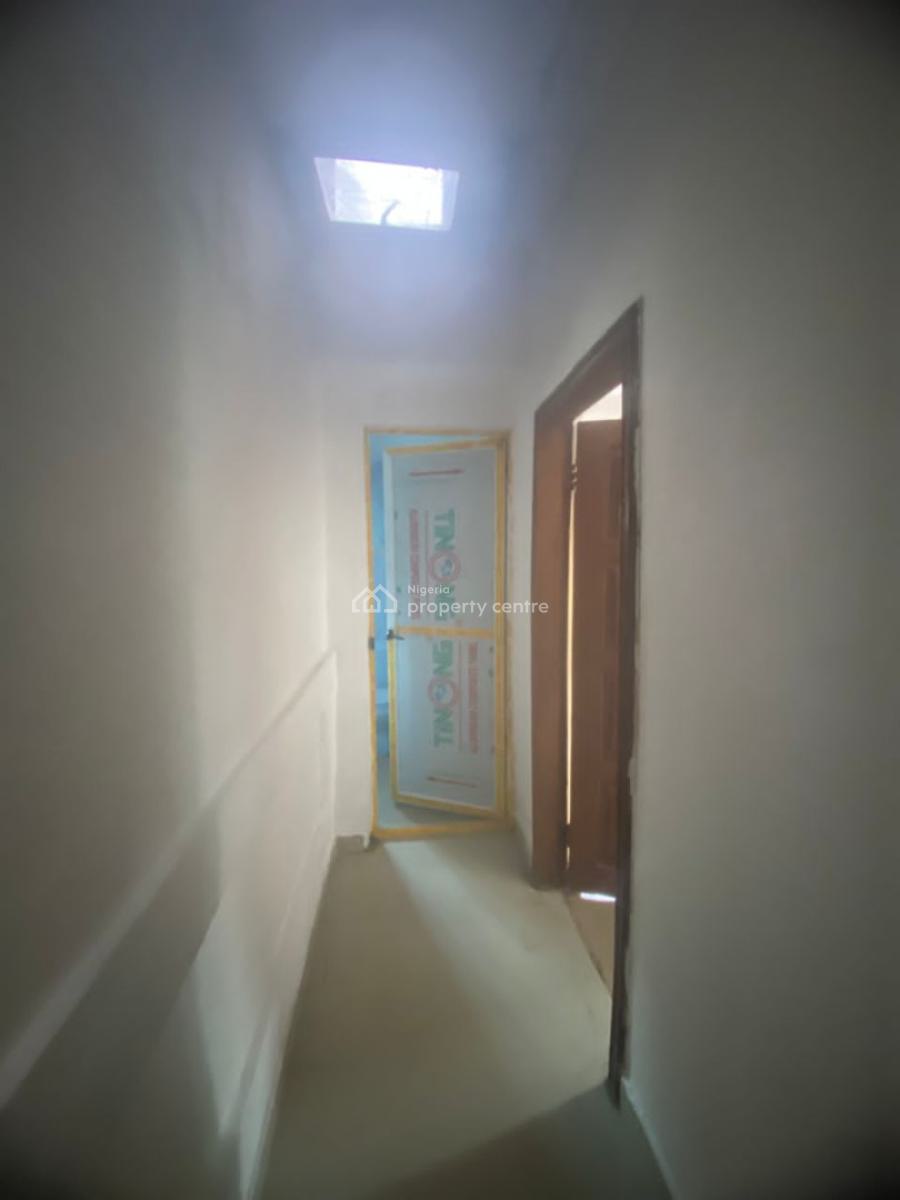 Luxury 2 Bedroom Apartment (upstairs) with Excellent Facilities, Sangotedo, Ajah, Ajah, Lagos, Flat / Apartment for Rent