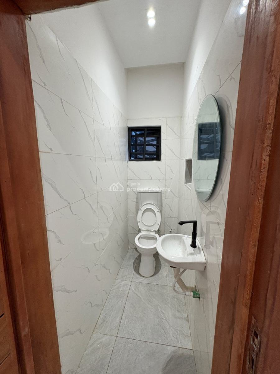 Luxury 2 Bedroom Apartment, in Between Osapa and Agungi, Osapa, Lekki, Lagos, Flat / Apartment for Rent