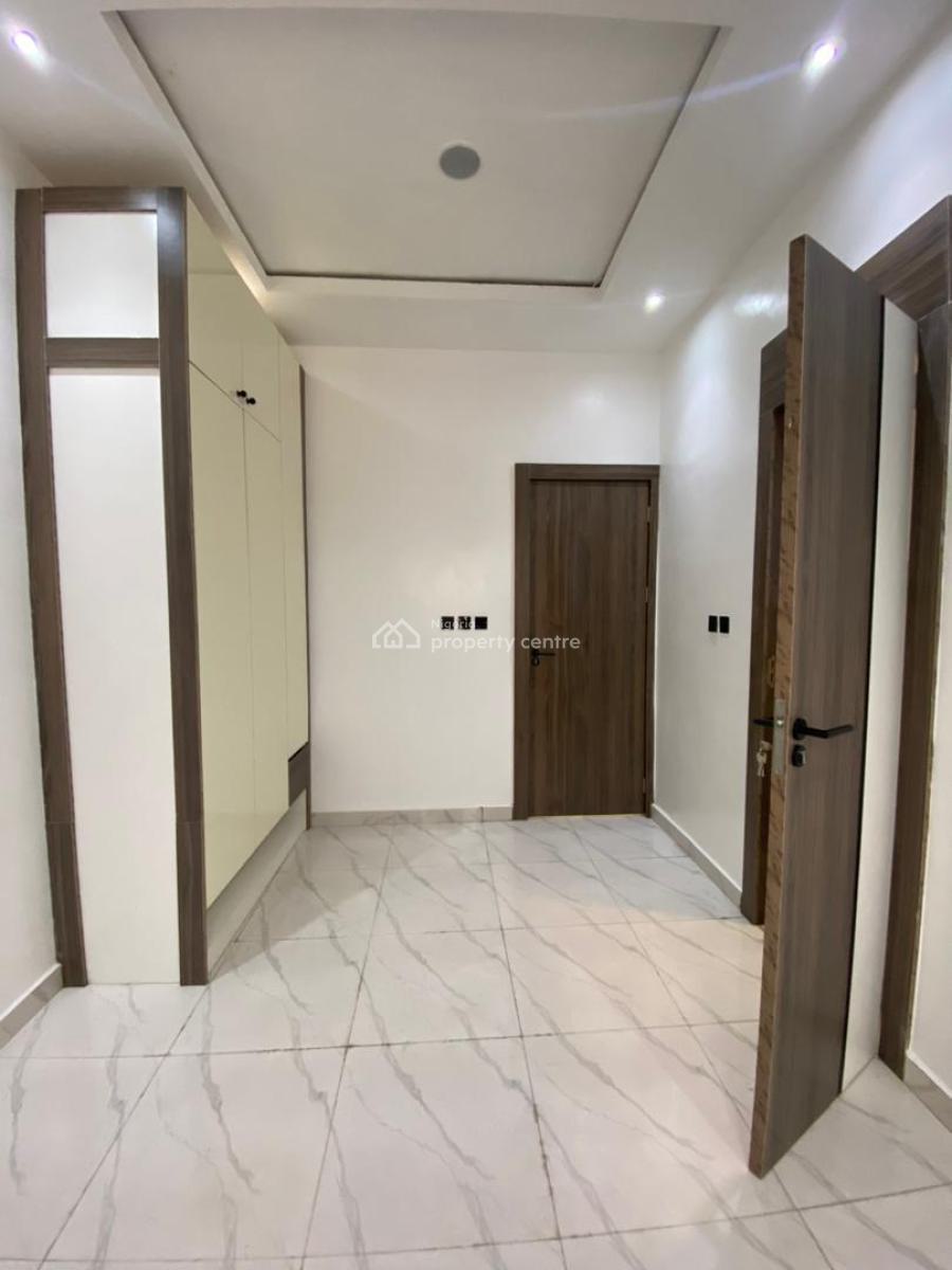 3 Bedroom Apartment, Lekki Phase 1, Lekki, Lagos, Flat / Apartment for Sale