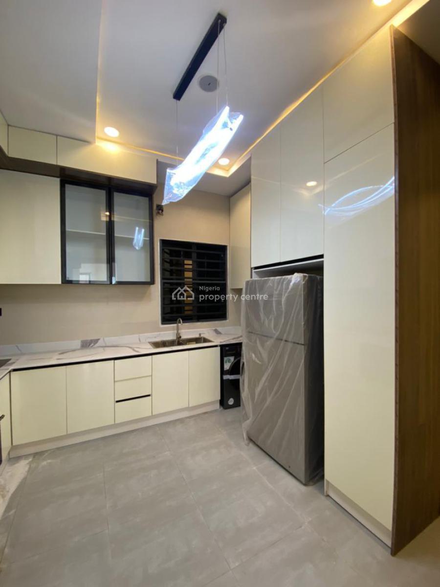 3 Bedroom Apartment, Lekki Phase 1, Lekki, Lagos, Flat / Apartment for Sale