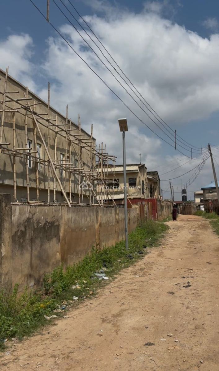 4 Units of 3 Bedroom Flats Suitable for Airbnb, Orogun By University Second Gate, Ibadan, Oyo, Block of Flats for Sale