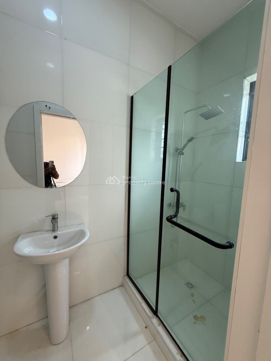 5 Bedroom Fully Detached Duplex with Swimming Pool for Distress, Lekki Palm/capatian Court Estate, Ajah, Lagos, Detached Duplex for Sale