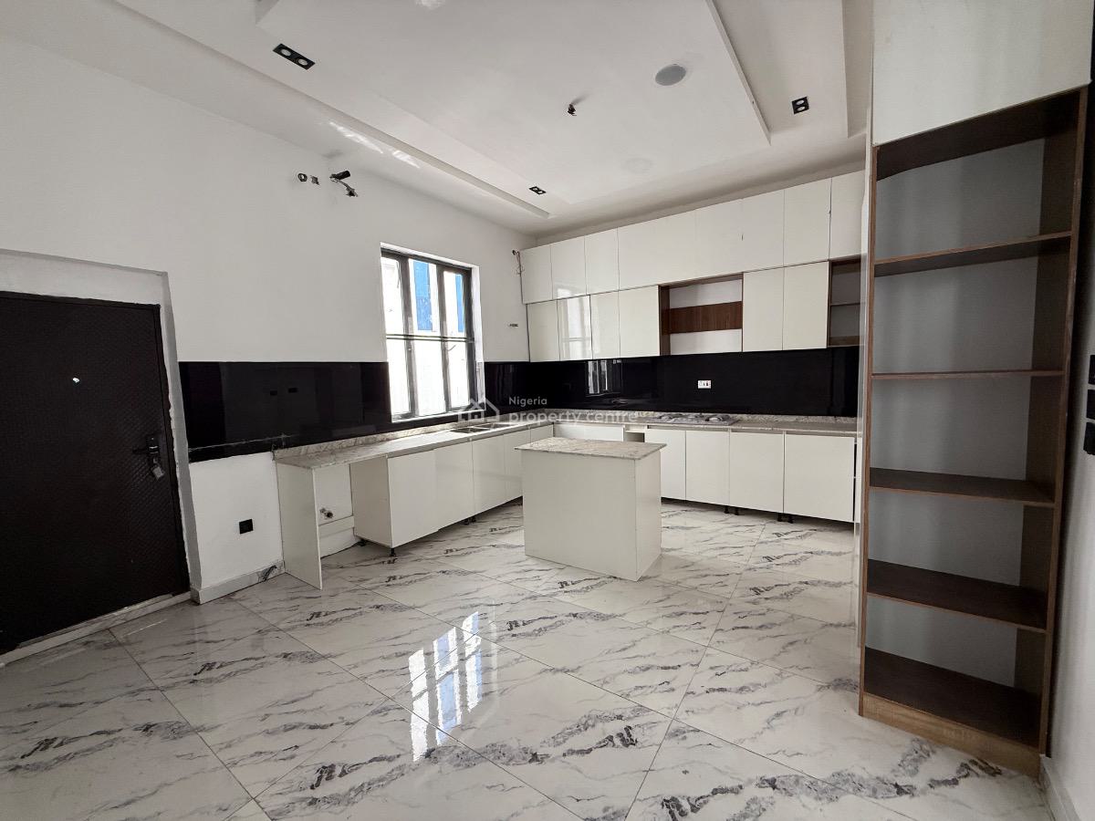 5 Bedroom Fully Detached Duplex with Swimming Pool for Distress, Lekki Palm/capatian Court Estate, Ajah, Lagos, Detached Duplex for Sale