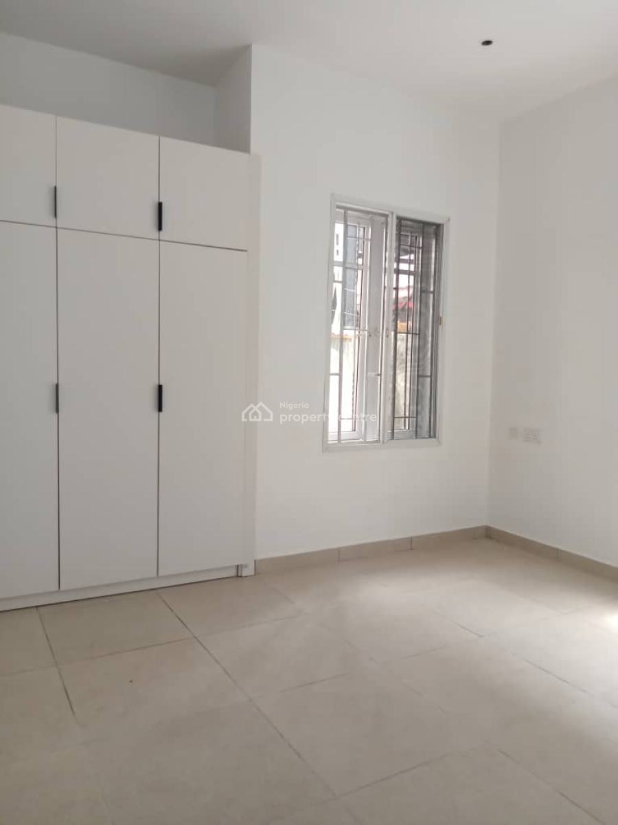 2 Bedroom Flat, Lekki Phase 1, Lekki, Lagos, Flat / Apartment for Rent
