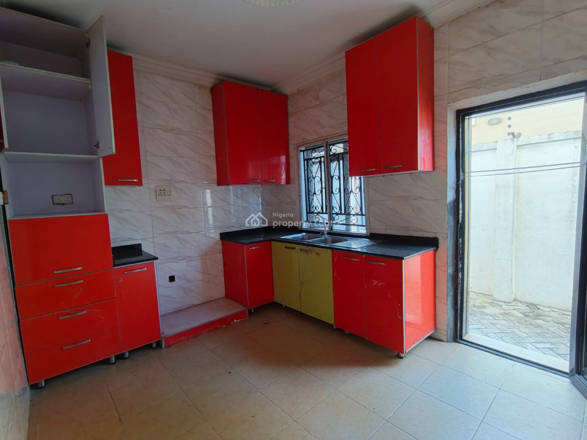 3 Bedroom Duplex, Ebute Igbogbo Road, Ikorodu, Lagos, Semi-detached Duplex for Rent