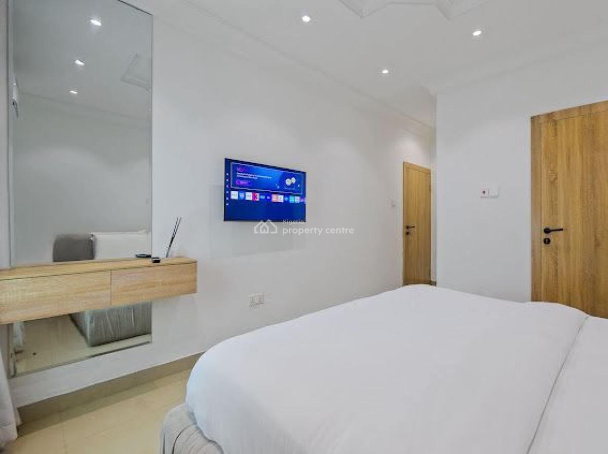 Nicely Furnished 4 Bedroom Apartment, Ikoyi, Lagos, Flat / Apartment Short Let