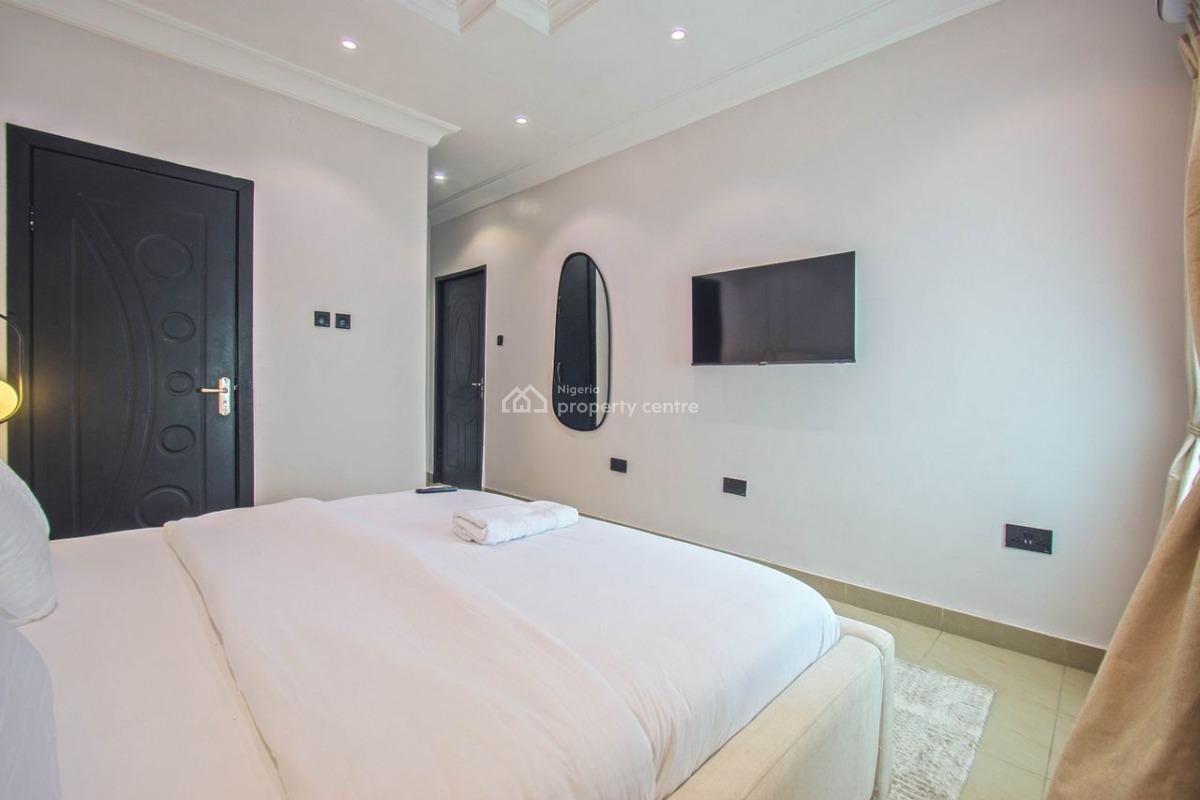 Nicely Furnished 4 Bedroom Apartment, Ikoyi, Lagos, Flat / Apartment Short Let
