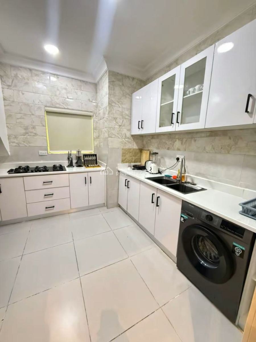 Nicely Furnished 4 Bedroom Apartment, Ikoyi, Lagos, Flat / Apartment Short Let