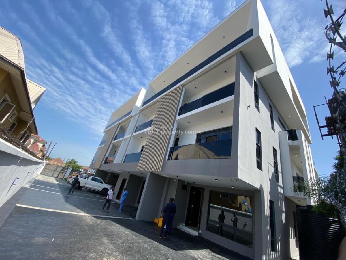 4 Bedroom Terrace with Bq, Lekki Phase 1, Lekki, Lagos, Terraced Duplex for Rent
