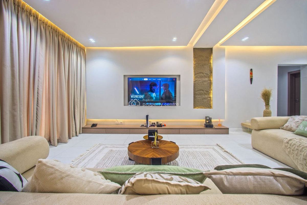 Nicely Furnished 2 Bedroom Apartment, Lekki Phase 1, Lekki, Lagos, Flat / Apartment Short Let