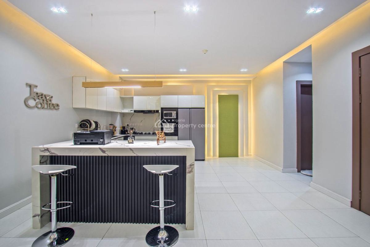 Nicely Furnished 2 Bedroom Apartment, Lekki Phase 1, Lekki, Lagos, Flat / Apartment Short Let