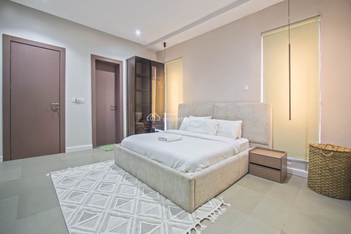 Nicely Furnished 2 Bedroom Apartment, Lekki Phase 1, Lekki, Lagos, Flat / Apartment Short Let