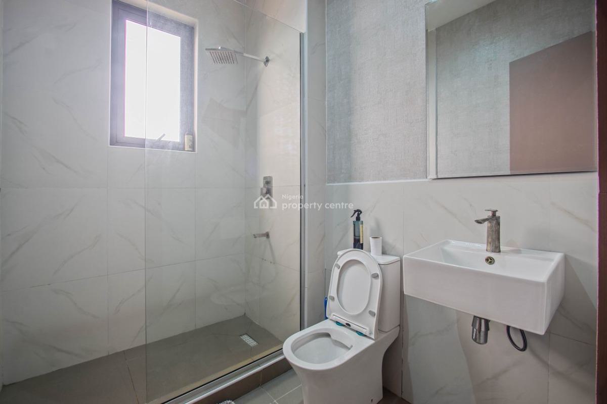 Nicely Furnished 2 Bedroom Apartment, Lekki Phase 1, Lekki, Lagos, Flat / Apartment Short Let