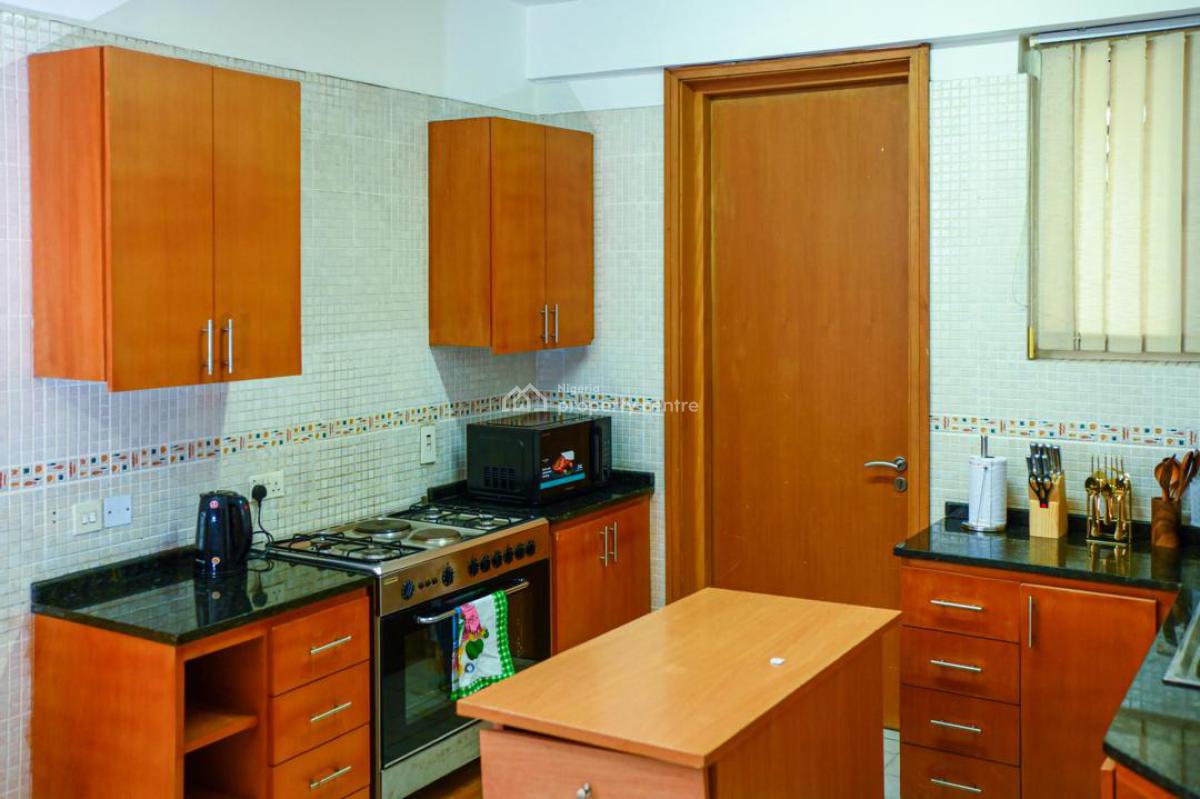 Nicely Furished 3 Bedroom Apartment, Ikoyi, Lagos, Flat / Apartment Short Let