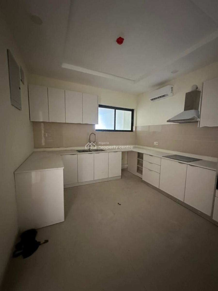 Beautiful 3bedroom Maisonette, Lekki Phase 1, Lekki, Lagos, Flat / Apartment for Rent