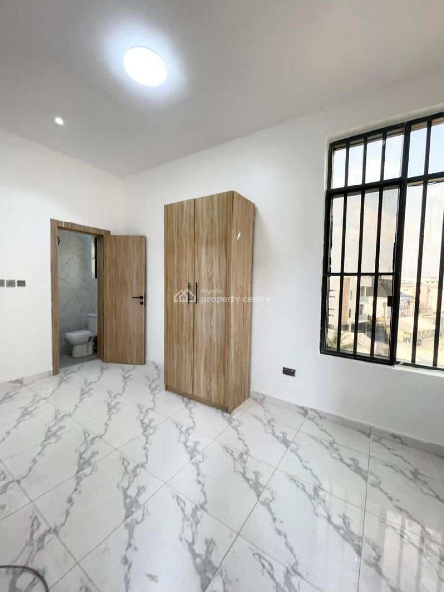 Luxury 3 Bedroom Apartment, 2nd Toll Gate, Lekki, Lagos, Flat / Apartment for Sale