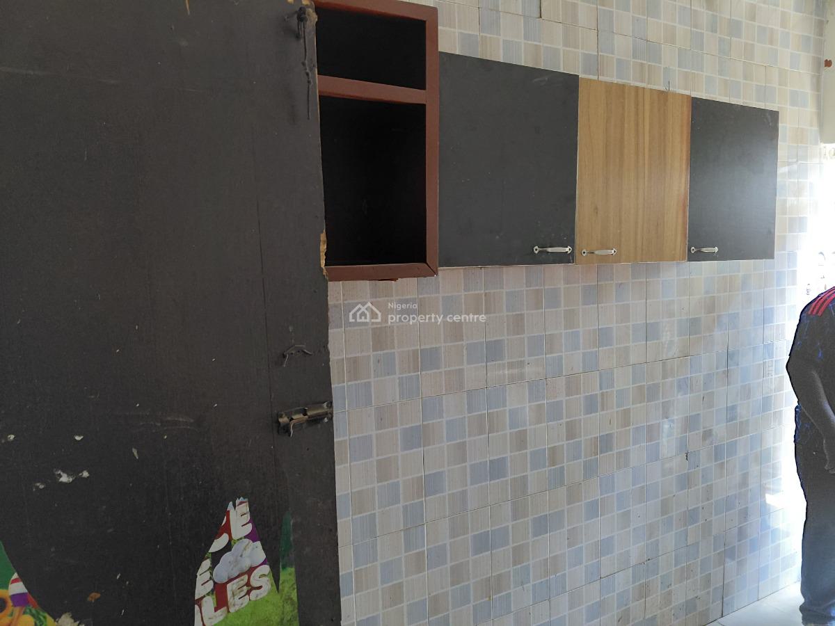 Spacious Mini Flat, Alapere, Kosofe, Lagos, Mini Flat (room and Parlour) for Rent