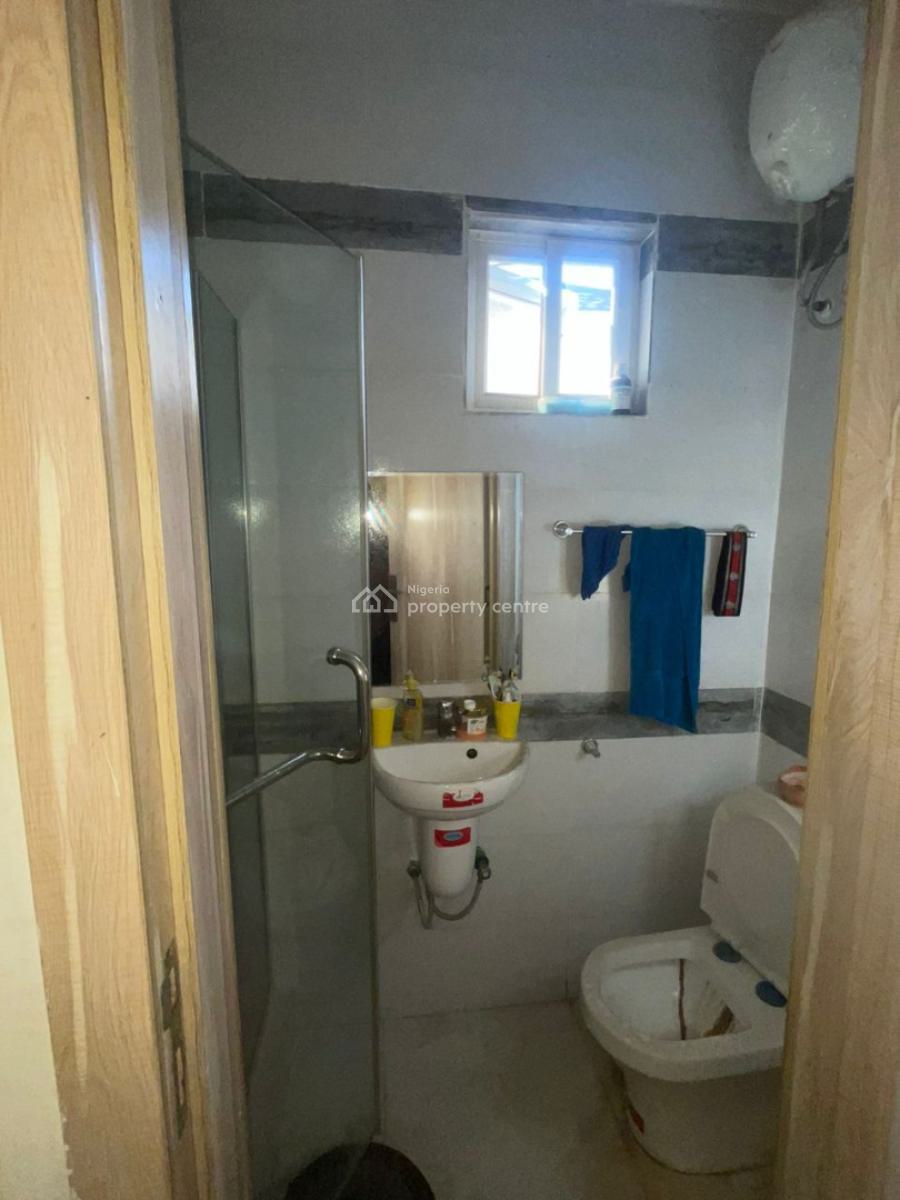 Spacious Semi Masters Room, Victoria Bay Estate,  Orchid Road Eleganza Bustop, Lekki Phase 2, Lekki, Lagos, Self Contain (single Rooms) for Rent