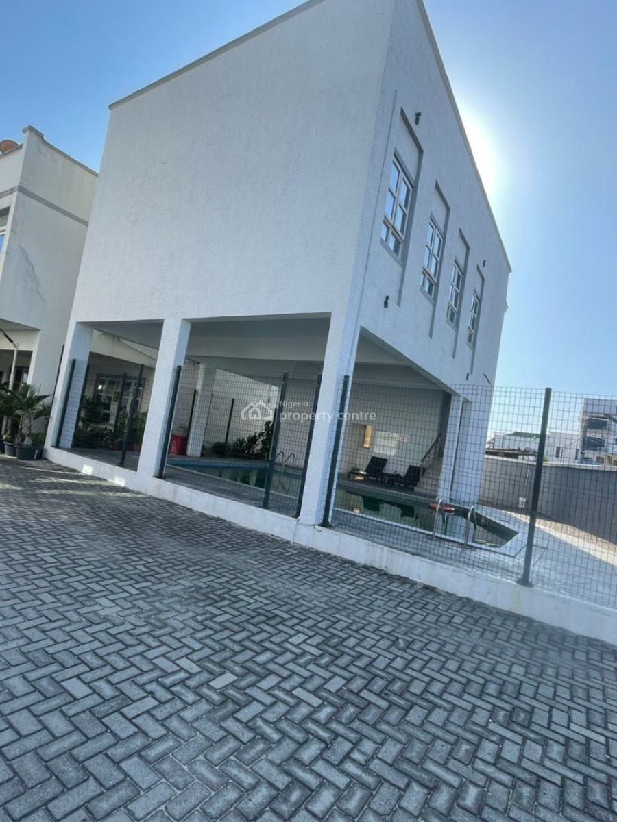 Spacious Semi Masters Room, Victoria Bay Estate,  Orchid Road Eleganza Bustop, Lekki Phase 2, Lekki, Lagos, Self Contain (single Rooms) for Rent