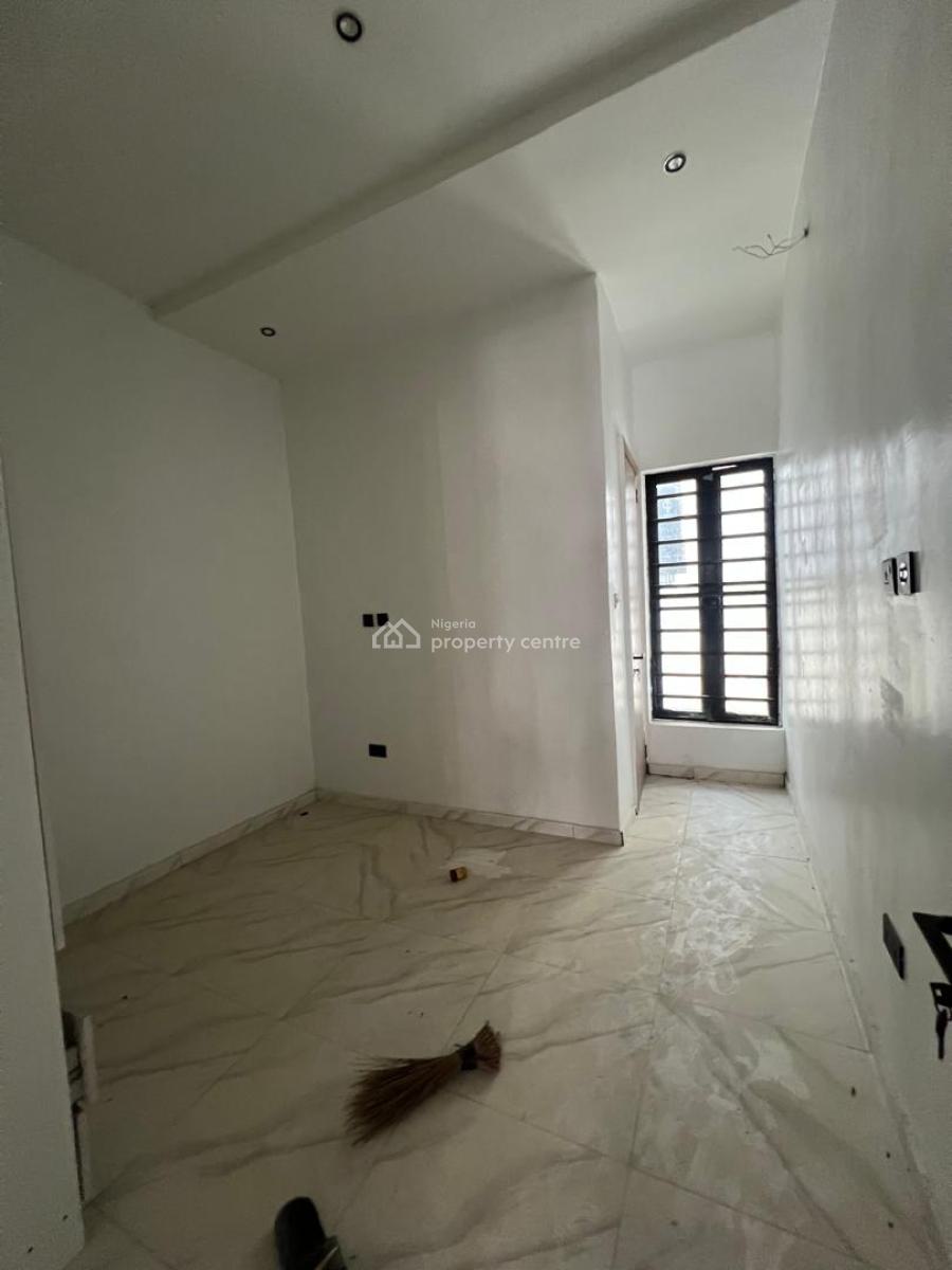 Spacious Mini Flat, Royal Pine Estate,  Orchid Road Eleganza Bustop, Lekki Phase 2, Lekki, Lagos, Mini Flat (room and Parlour) for Rent