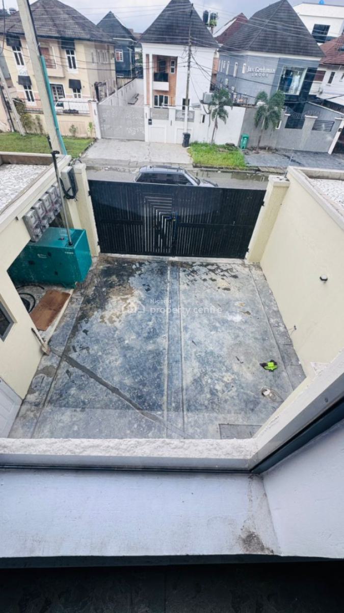 Newly Built 2 Bedroom Apartment, Lekki Phase 1, Lekki, Lagos, Flat / Apartment for Rent