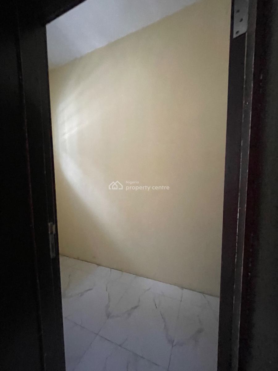 Massive Brand New 2 Bedroom Apartment, New Road, Lekki Expressway, Lekki, Lagos, Flat / Apartment for Rent