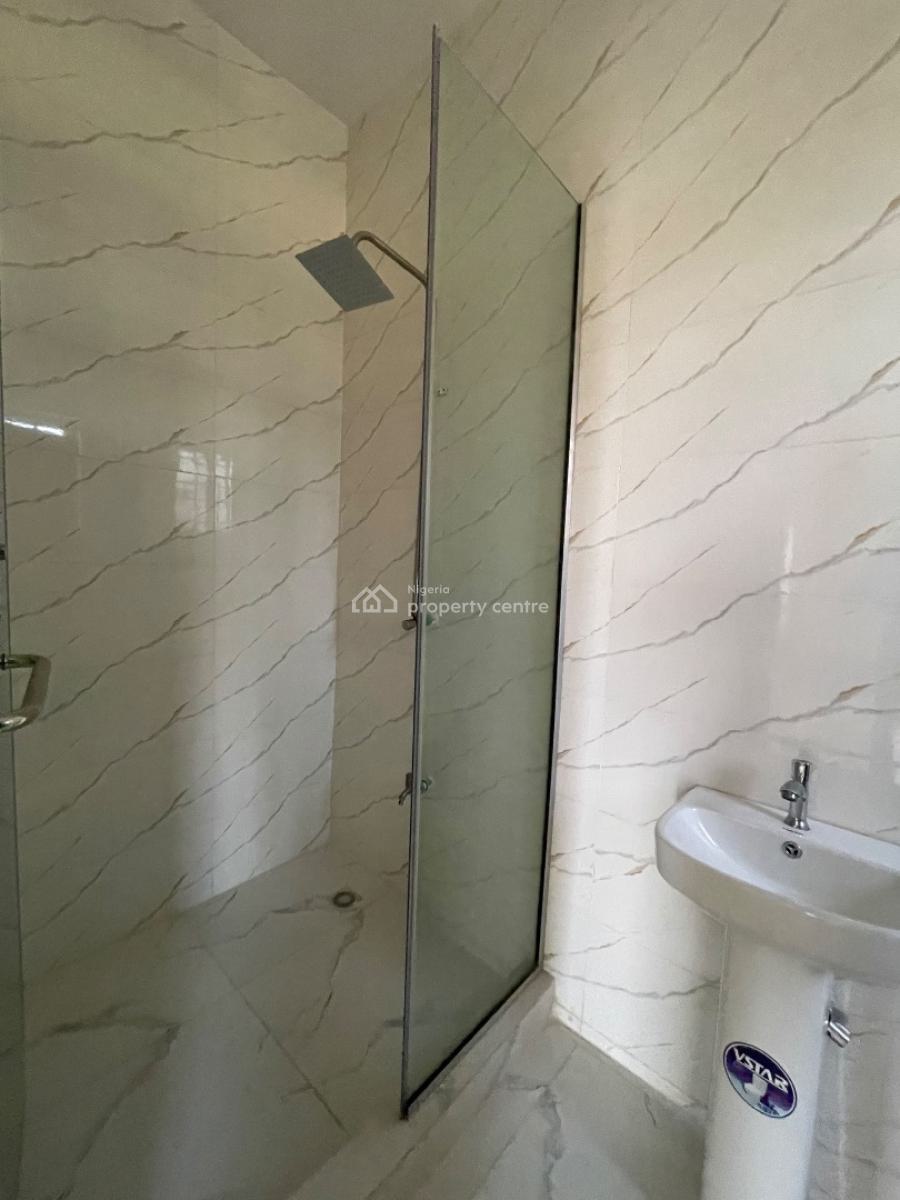 Massive Brand New 2 Bedroom Apartment, New Road, Lekki Expressway, Lekki, Lagos, Flat / Apartment for Rent